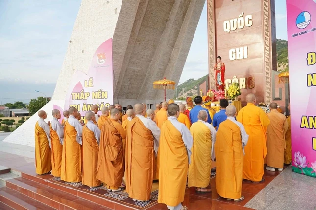 Lễ cầu siêu tưởng niệm anh hùng liệt sĩ là hoạt động mang ý nghĩa nhân văn sâu sắc, thể hiện tinh thần tri ân và báo ân trong giáo lý Phật giáo