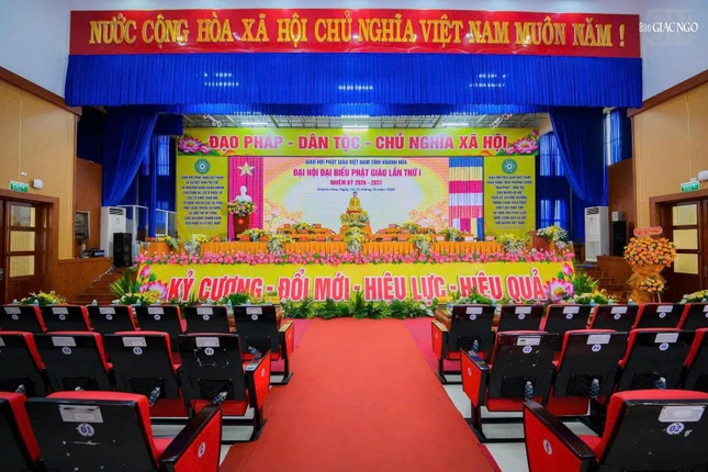 Hội trường Đảng ủy Nha Trang (P.Nha Trang) - nơi diễn ra Đại hội đại biểu Phật giáo tỉnh Khánh Hòa lần thứ I, nhiệm kỳ 2026-2031