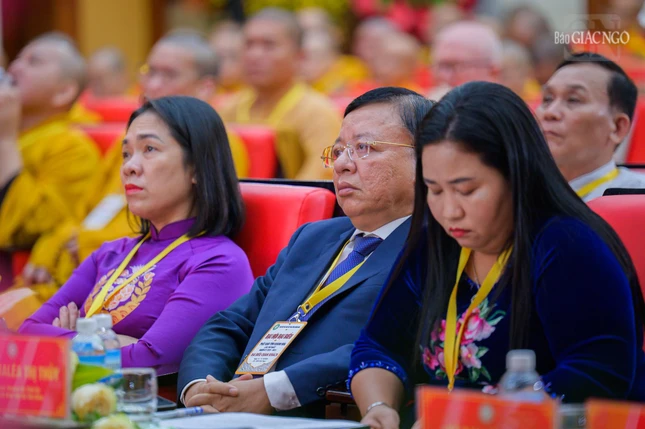 Lãnh đạo Tỉnh ủy - HĐND - UBND - Ủy ban MTTQVN tỉnh Khánh Hòa tham dự phiên chính thức đại hội Lãnh đạo Tỉnh ủy - HĐND - UBND - Ủy ban MTTQVN tỉnh Khánh Hòa tham dự phiên chính thức đại hội
