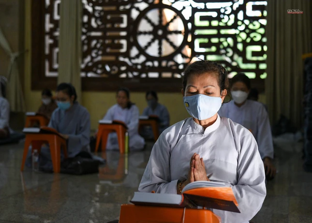 Pháp hội trì tụng kinh Đại Bảo tích diễn ra xuyên suốt trong vòng 1 ngày