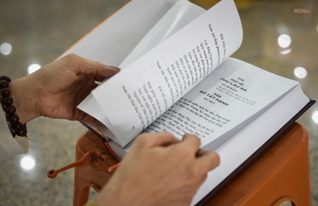 Bộ kinh Đại Bảo tích được Đại lão Hòa thượng Thích Trí Tịnh dịch ra Việt văn gồm có 9 tập, 62 hội