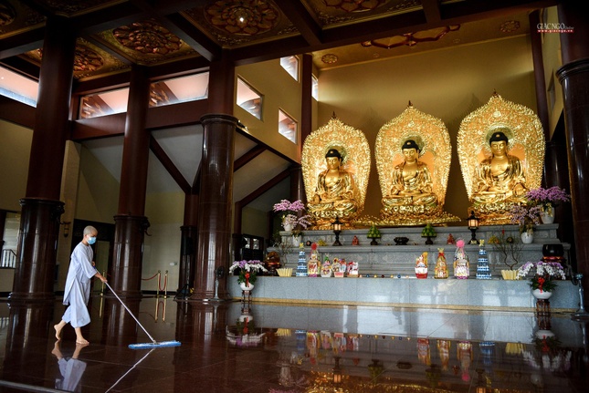 Chùa Thanh Tâm, tọa lạc ở ấp 1, xã Lê Minh Xuân, huyện Bình Chánh, cách trung tâm TP.HCM khoảng 30 km về phía Tây Nam, do Ban Trị sự GHPGVN TP.HCM quản lý