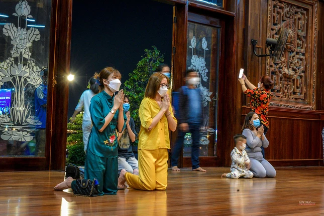 Không gian uy nghi, trầm hùng của Pháp viện khiến nhiều người ưa thích và tìm đến mỗi dịp lễ lớn trong năm