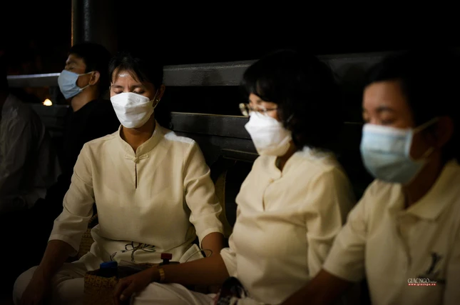 Việc giữ yên lặng, tinh tấn tu học trong đêm Đầu đà được người Phật tử thực hiện rất nghiêm cẩn