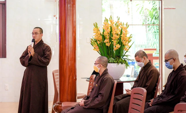 Đại đức Thích Pháp Tịnh (chùa Pháp Huyền) cho rằng thời đại 4.0 tồn tại nhiều thách thức nhưng đó cũng là cơ hội để hoằng dương chánh pháp nên cần có thêm nhiều hội thảo hướng dẫn cách thức sử dụng mạng xã hội cho Tăng Ni trẻ