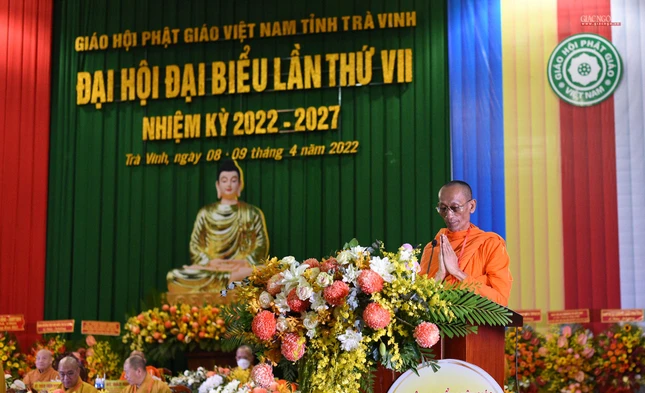 Hòa thượng Thạch Oại, đại diện Ban Trị sự GHPGVN tỉnh khóa VI (2017-2022) tuyên bố mãn nhiệm