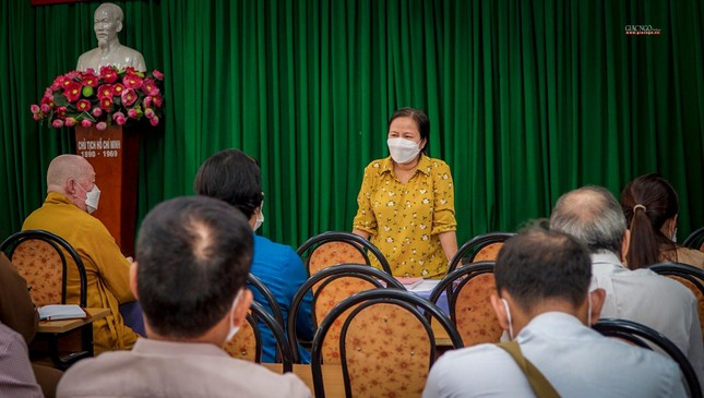 Bà Lê Thị Thu Vân kêu gọi các câu lạc bộ cùng góp sức để đảm bảo các tuyến đường sạch, đẹp đón chào ngày lễ 30-4 và 1-5 sắp tới