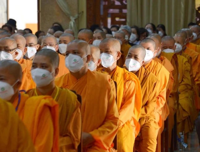 Ni giới Hệ phái Khất sĩ