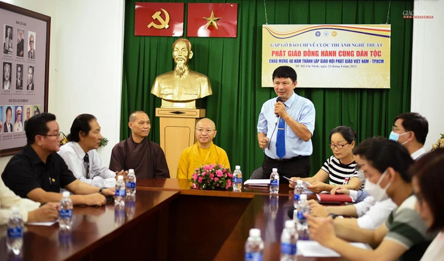 Ông Đoàn Hoài Trung, Chủ tịch Hội Nhiếp ảnh TP HCM, Trưởng ban tổ chức cuộc thi phát biểu