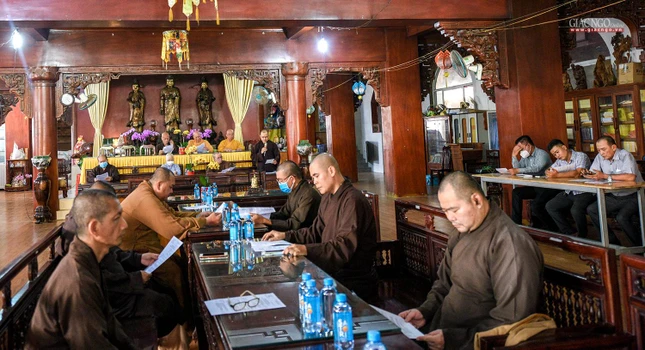 Toàn cảnh buổi họp Toàn cảnh buổi họp