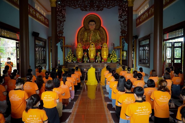 Tụng kinh cầu nguyện Tụng kinh cầu nguyện