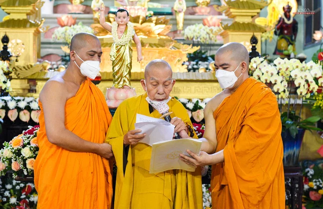 Hòa thượng Thích Thiện Đức tuyên đọc Thông điệp Đại lễ Phật đản Phật lịch 2566 của Đức Quyền Pháp chủ GHPGVN Hòa thượng Thích Thiện Đức tuyên đọc Thông điệp Đại lễ Phật đản Phật lịch 2566 của Đức Quyền Pháp chủ GHPGVN