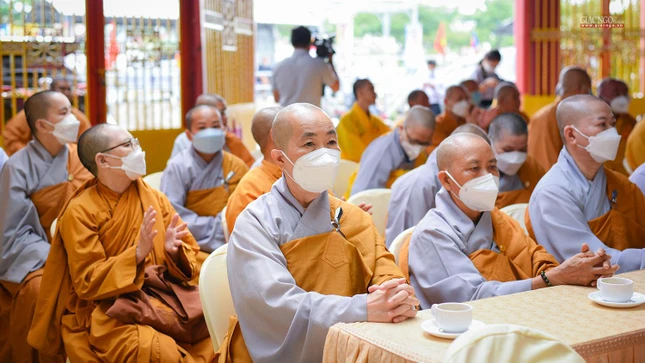 Ni giới quận 8 tham dự chương trình