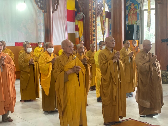 Các hành giả thực hiện tác pháp An cư