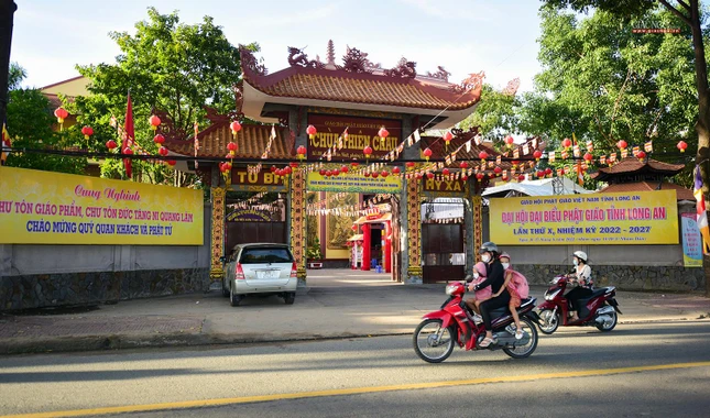 Chùa Thiên Châu - Văn phòng Ban Trị sự GHPGVN tỉnh Long An tràn ngập sắc màu hướng đến đại hội