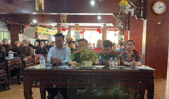 Đại diện chính quyền