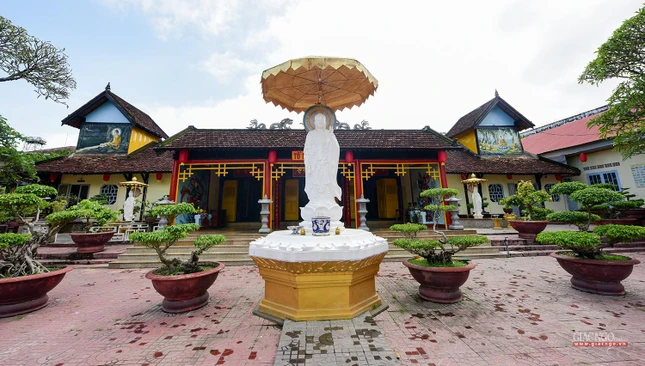 Ngôi chùa kiến trúc kiểu Huế cổ xưa nhất ở Kon Tum