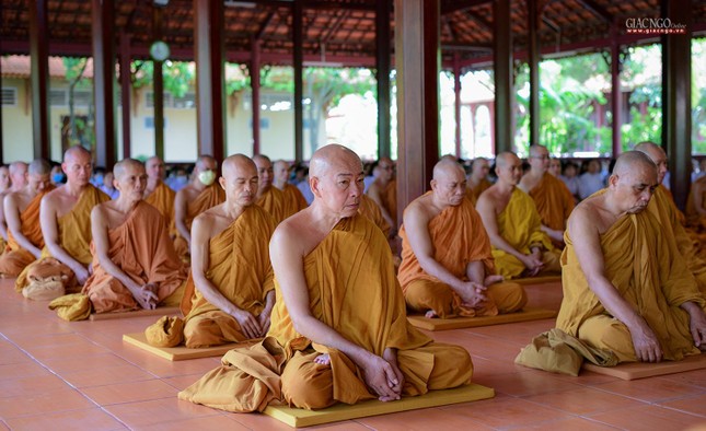 Chư Tăng tham dự lễ tưởng niệm