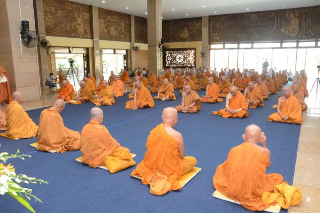 Cuộc đời và đạo nghiệp của Đại lão Hòa thượng Pháp sư Thích Giác Nhiên là tấm gương sáng để Tăng Ni, Phật tử hệ phái Khất sĩ noi theo