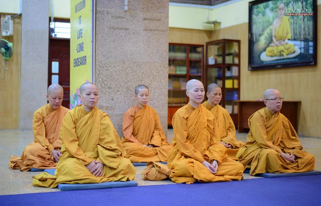 Ban Quản chúng Ni giới