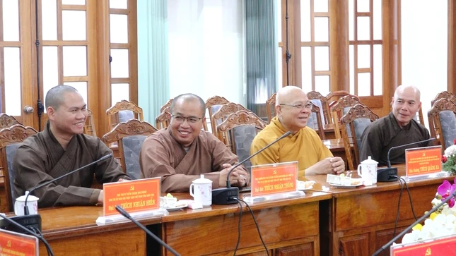 Chư tôn đức tại buổi gặp mặt Chư tôn đức tại buổi gặp mặt