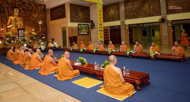 hội đồng giới sư