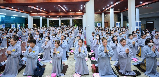 Chương trình đón chào hơn 500 Phật tử về tham dự Chương trình đón chào hơn 500 Phật tử về tham dự