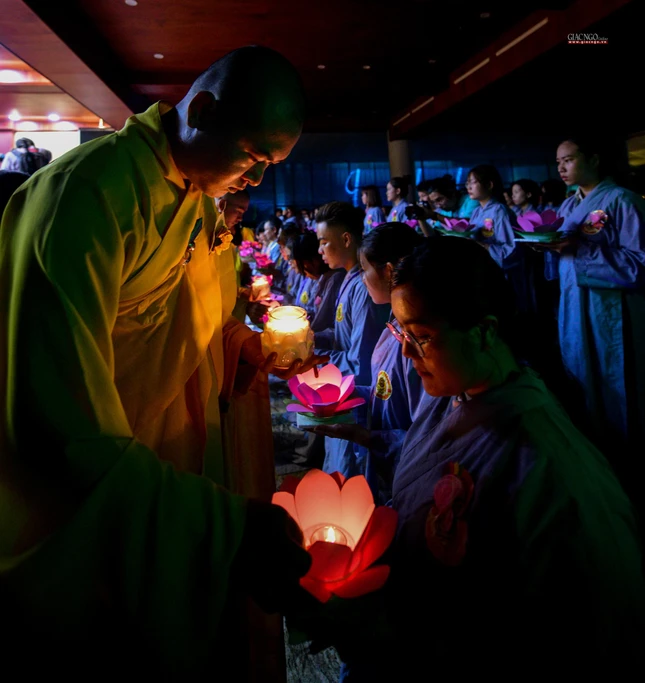 Nghi thức thắp nến Nghi thức thắp nến