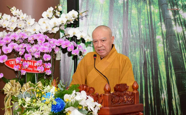 Hòa thượng Thích Nhật Hỷ phát biểu chào mừng