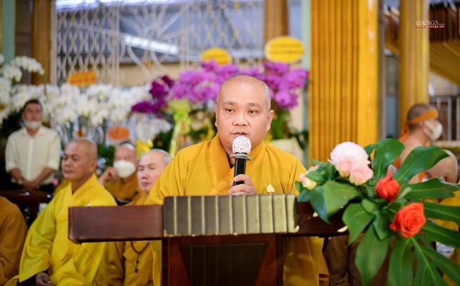 Thượng tọa Thích Trung Nguyện đọc quyết định bổ nhiệm trụ trì