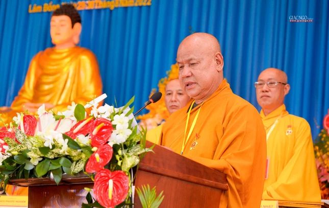 Hòa thượng Thích Viên Như đại diện Ban Trị sự nhiệm kỳ IX tuyên bố mãn nhiệm