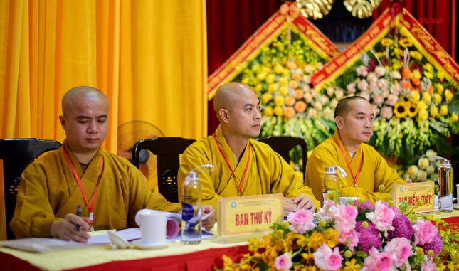 Ban Thư ký và Kiểm soát Đại hội