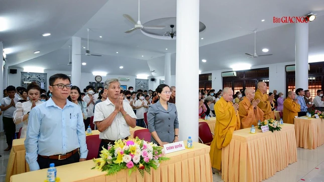 Đại diện chính quyền