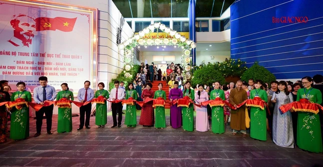 Cắt băng khai mạc ngày hội buffet chay “Chung một tấm lòng”