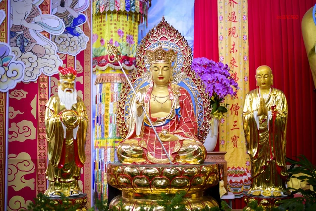 Đức Địa Tạng vương Bồ-tát