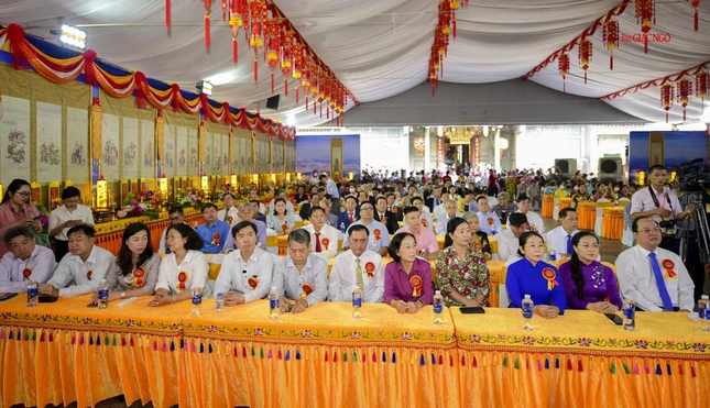 Đại diện chính quyền