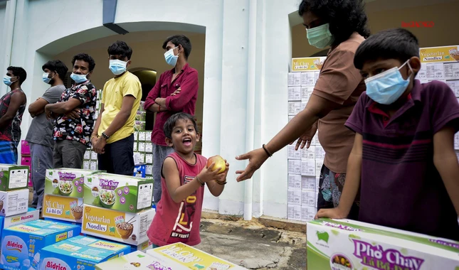 Niềm vui khi nhận quà Niềm vui khi nhận quà