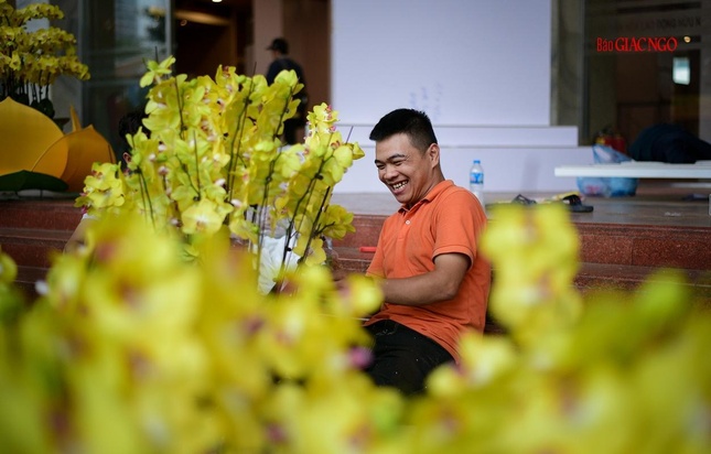 Niềm hoan hỷ trên khuôn mặt của các tình nguyện viên