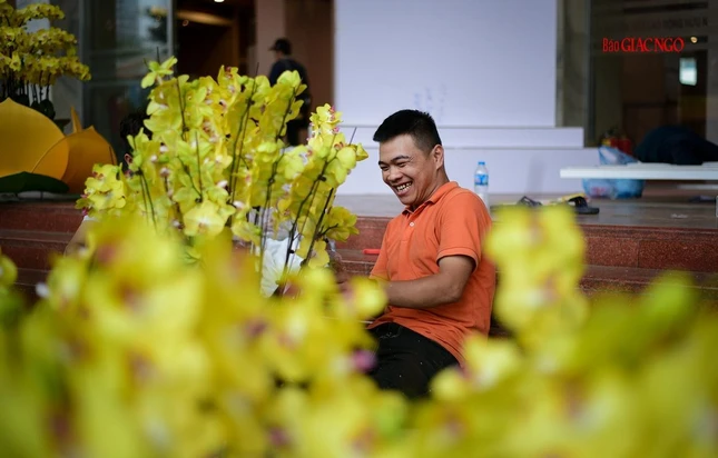 Niềm hoan hỷ trên khuôn mặt của các tình nguyện viên