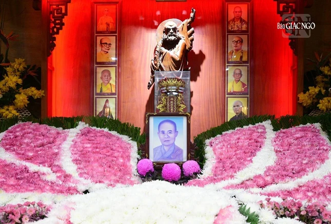 Di ảnh Ni trưởng Thích nữ Đạt Diệu Di ảnh Ni trưởng Thích nữ Đạt Diệu