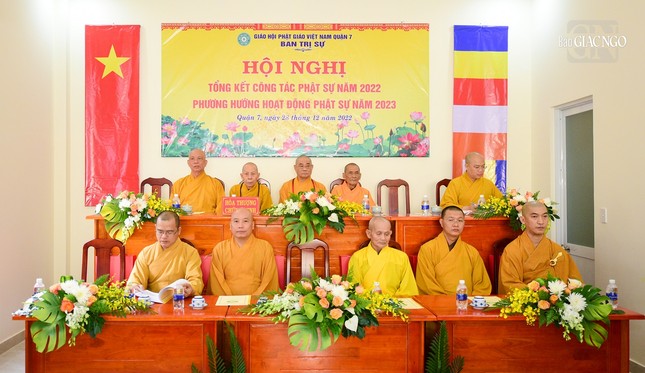 Chư tôn đức chứng minh