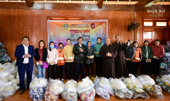 Tết yêu thương, xuân an vui