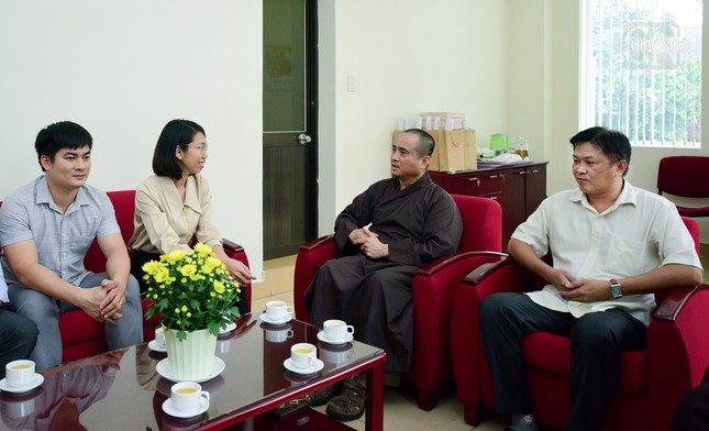 Thượng tọa Thích Tâm Hải chia sẻ nhiều câu chuyện thú vị, chân tình trong lĩnh vực báo chí Thượng tọa Thích Tâm Hải chia sẻ nhiều câu chuyện thú vị, chân tình trong lĩnh vực báo chí