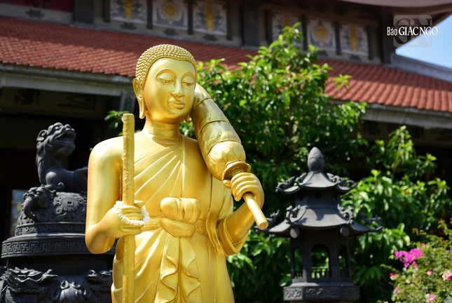 Phúc báo của Tôn giả Sīvali luôn đầy tràn, không những lan tỏa đến chư vị Thánh Tăng mà còn được Đức Phật Thích Ca tán thán