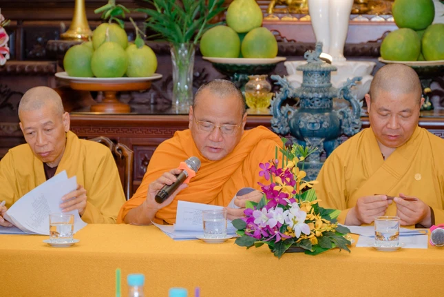 Hòa thượng Thích Bửu Chánh đóng góp ý kiến