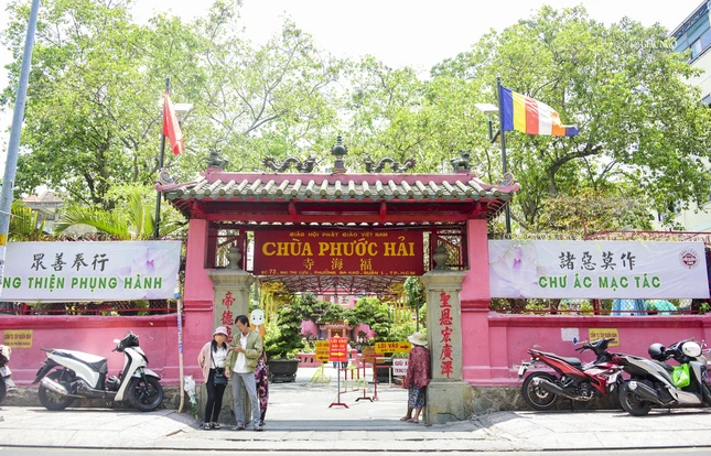 Chùa Phước Hải tọa lạc tại số 73 đường Mai Thị Lựu, P.Đa Kao, Q.1, TP.HCM