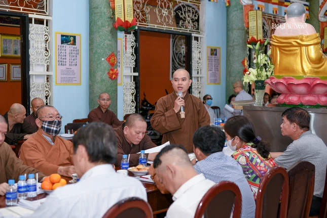 Buổi họp nhận được nhiều ý kiến đóng góp của Tăng Ni, đại diện chính quyền quận