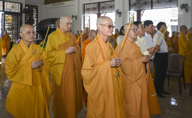 Thành kính tri ân ghi nhớ công đức to lớn của Trưởng lão Hòa thượng