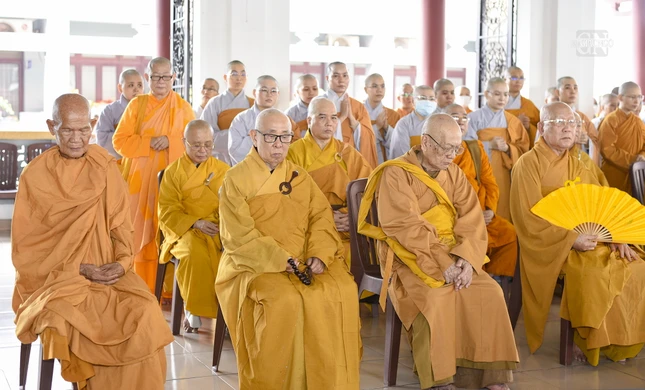 Chư tôn giáo phẩm Hội đồng Chứng minh, Hội đồng Trị sự