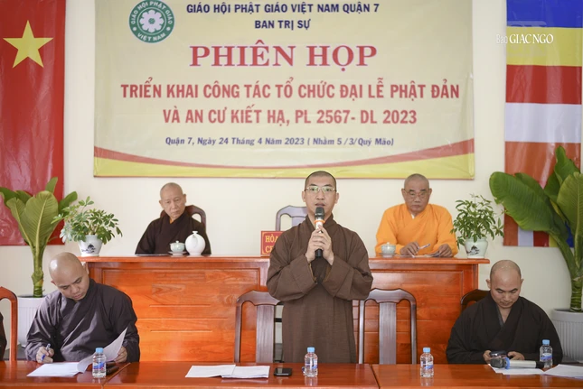 Thượng tọa Thích Hoằng Ninh phát biểu khai mạc Thượng tọa Thích Hoằng Ninh phát biểu khai mạc